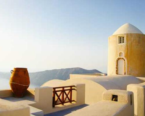 V. E. Schwab says, “I Don’t Believe In Straight Vampires”—and More LGBTQ Lit News